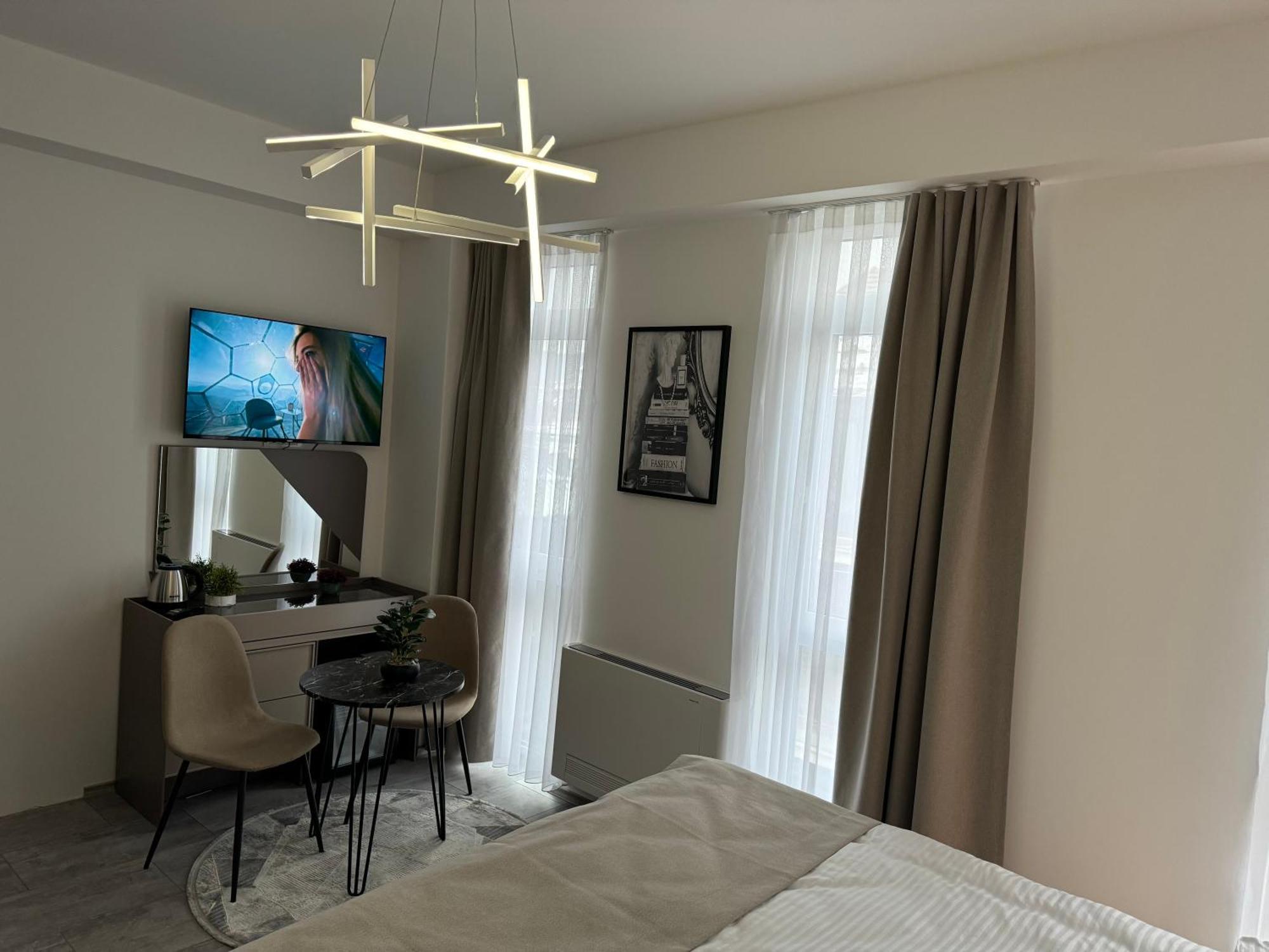Hotel Le Manoir Гостивар Экстерьер фото