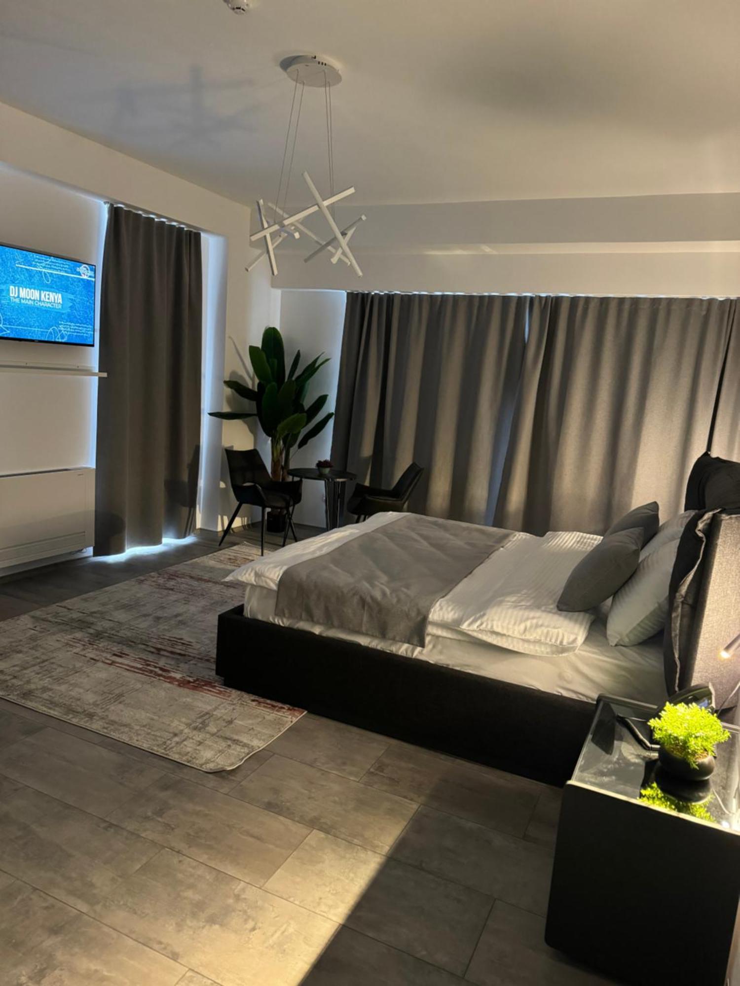 Hotel Le Manoir Гостивар Экстерьер фото